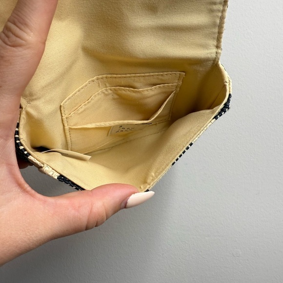 New Day Straw Bracelet Bag - Picture 7 of 8